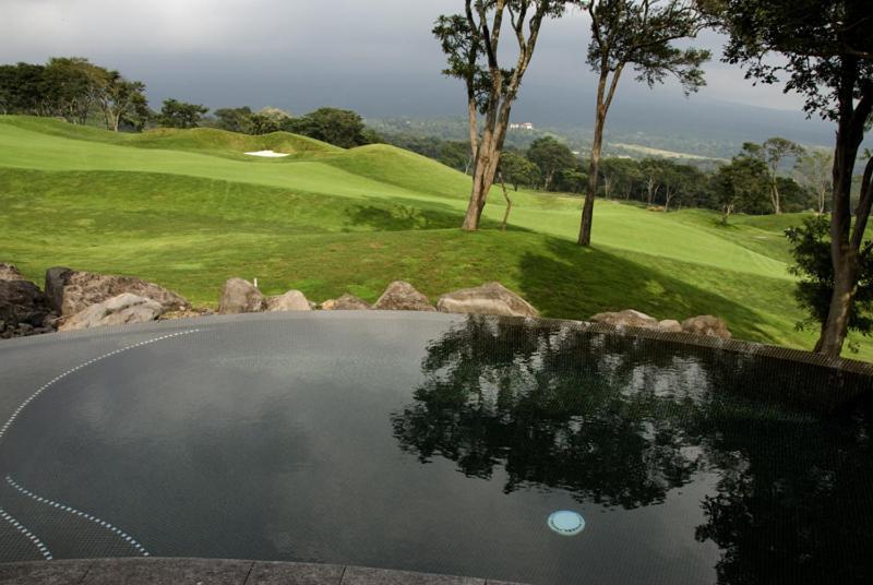 Hotel La Reunion Golf Resort And Residences Antigua Værelse billede