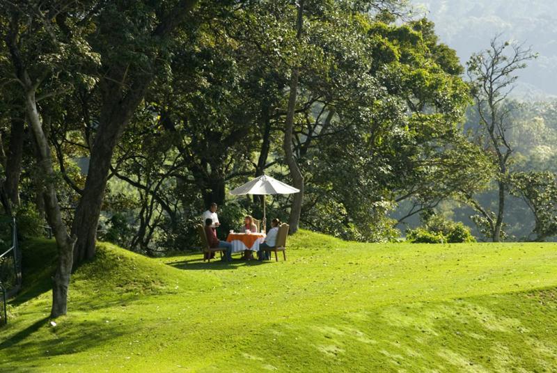 Hotel La Reunion Golf Resort And Residences Antigua Eksteriør billede